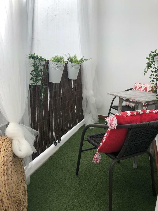 Conil Apartamentos La Dama Y El Vagabundo Conil de la Frontera Kültér fotó